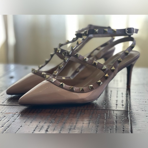 Valentino Garavani Nude / Blush Heels, worn once 3.93” tall SZ 39 - Picture 4 of 4